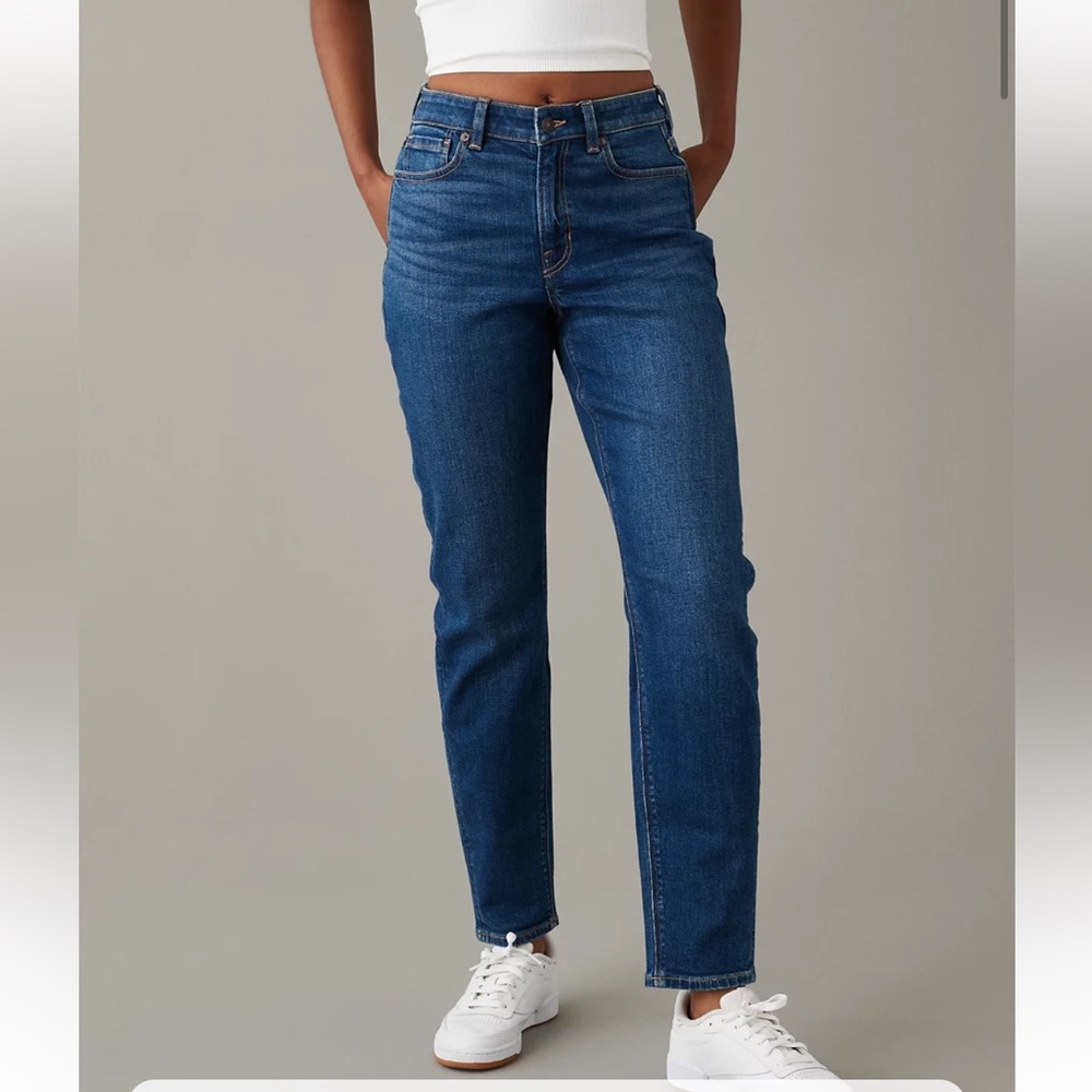 AE Stretch Mom Jean Sz 6 ling medium blue